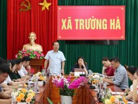 Liên minh Hợp tác xã tỉnh làm việc với xã Trường Hà về phát triển kinh tế tập thể
