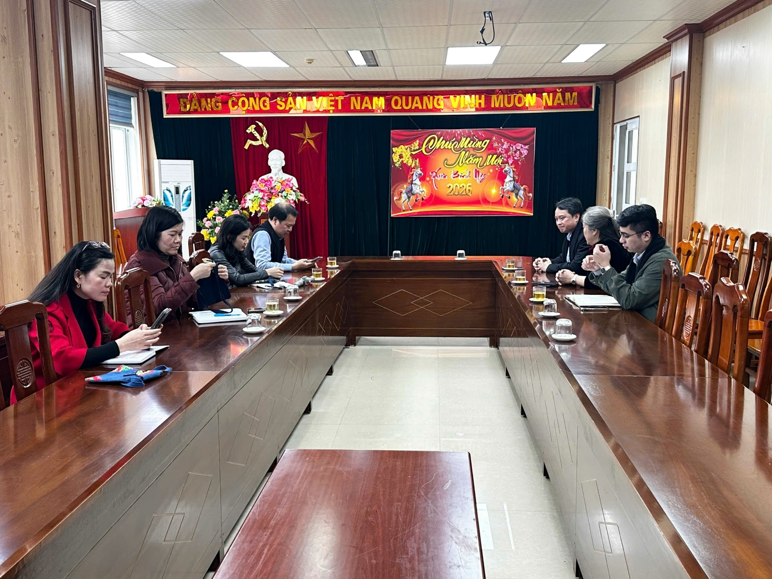 THÍ ĐIỂM XÂY DỰNG ĐIỂM THU – TRẢ HÀNG VIETTEL POST TẠI KHU DU LỊCH THÁC BẢN GIỐC GẮN VỚI KHÔNG GIAN TRUYỀN THÔNG SỐ OCOP